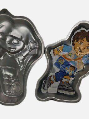 VINTAGE LOT 2 WILTON Dora the Explorer 2003 & Go Diego Character Cake Pan Mold